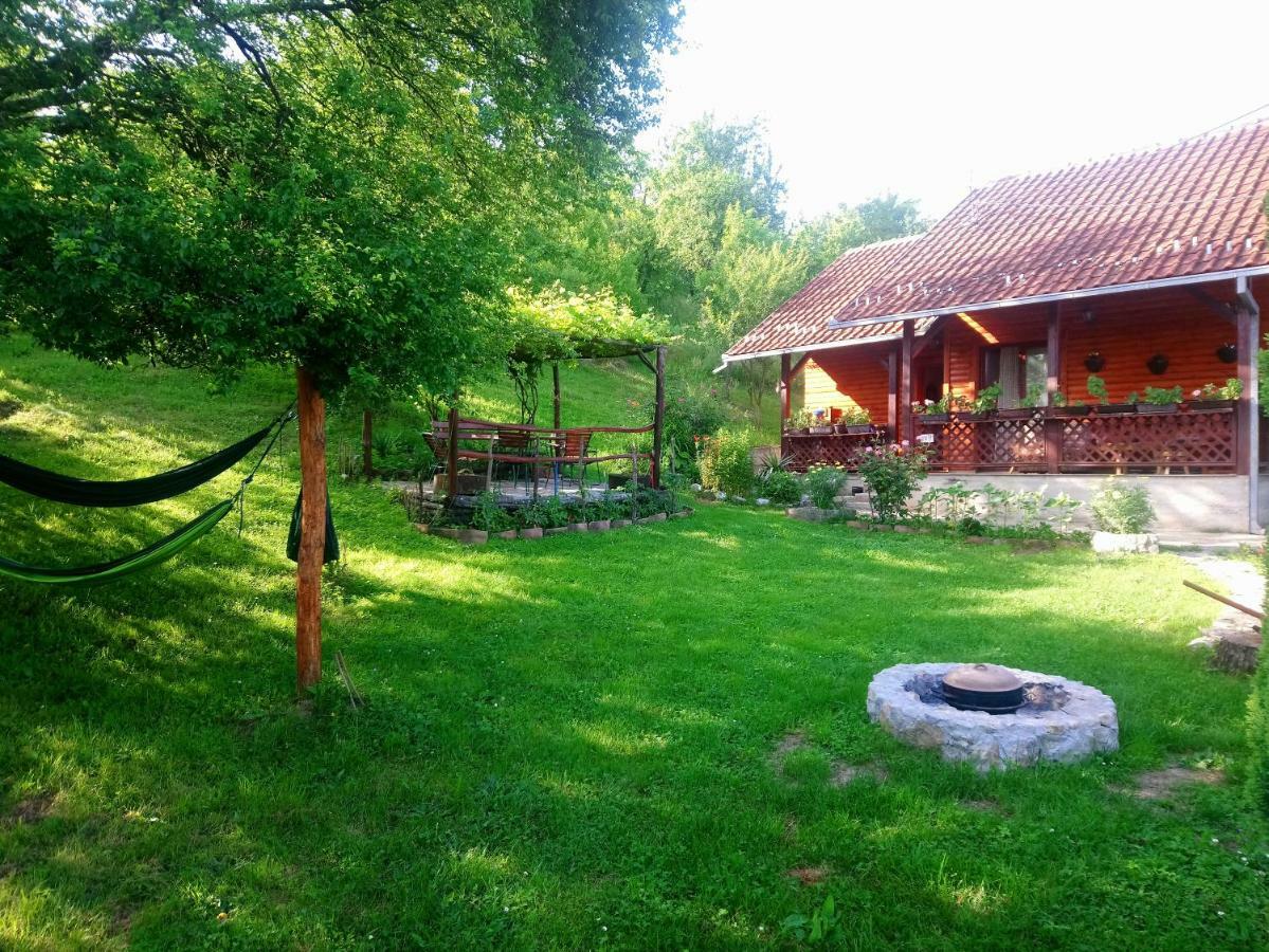 Guest House Little Heaven Užice Екстериор снимка