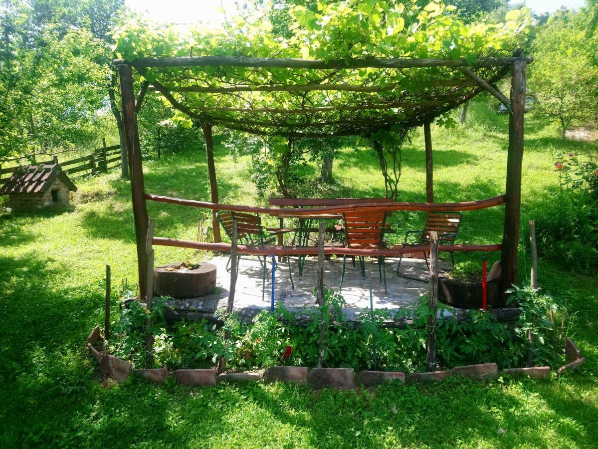 Guest House Little Heaven Užice Екстериор снимка